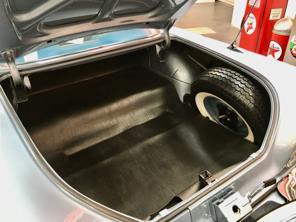 1958	Chevrolet	Impala