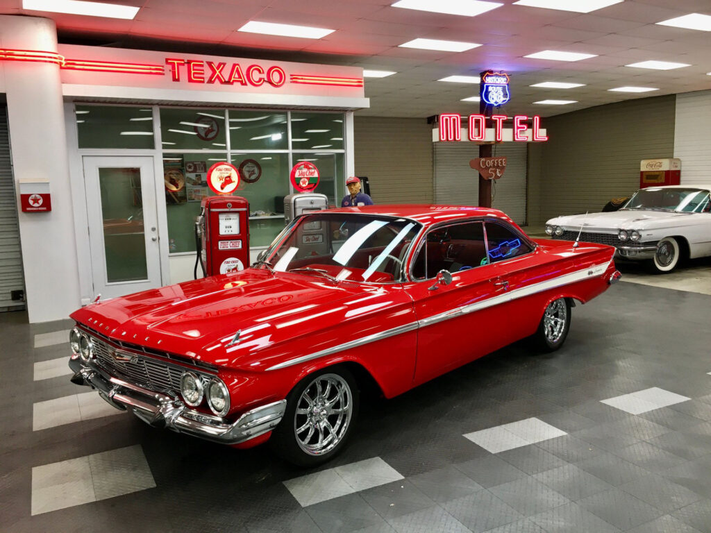 1961	Chevrolet	Impala