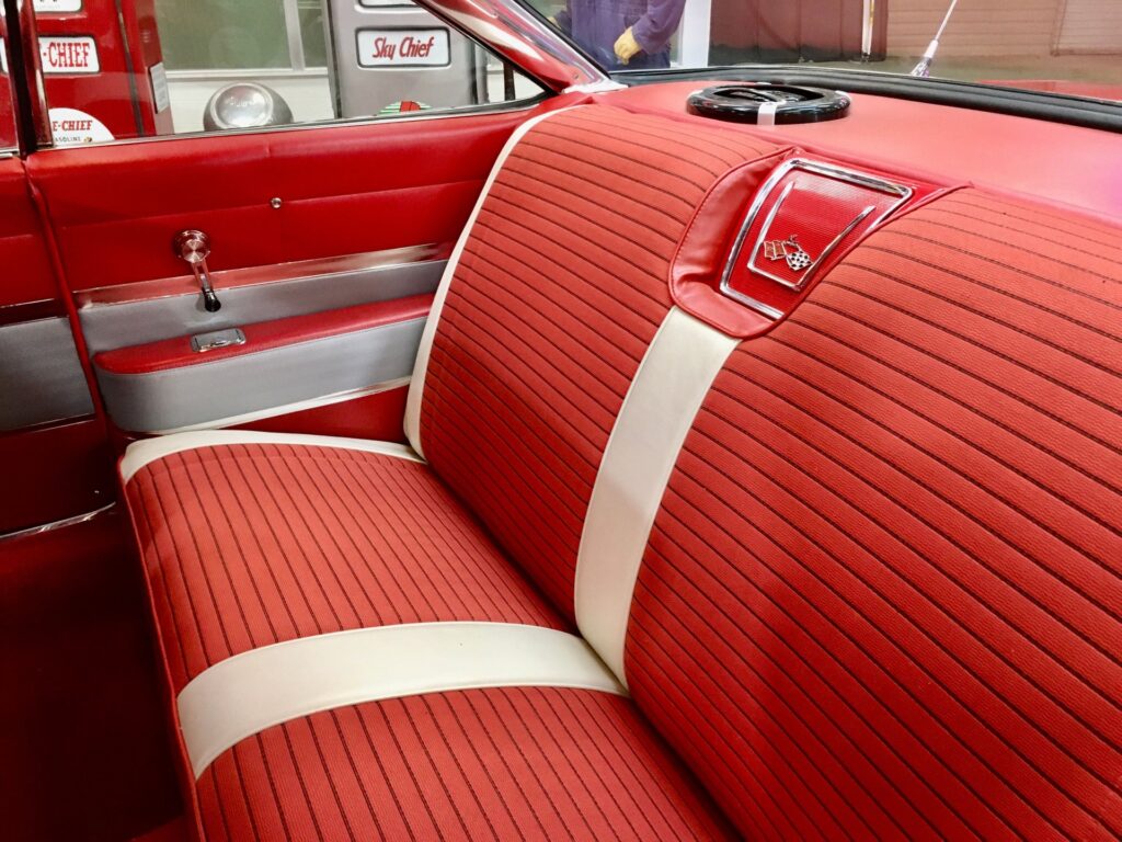 1961	Chevrolet	Impala