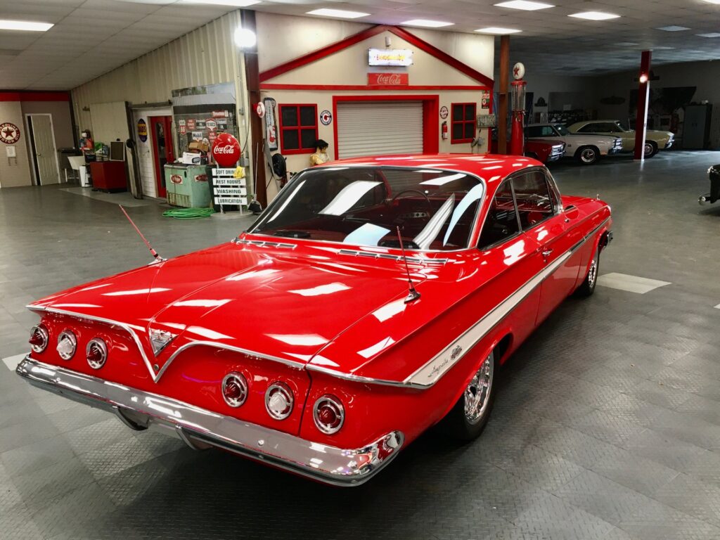1961	Chevrolet	Impala